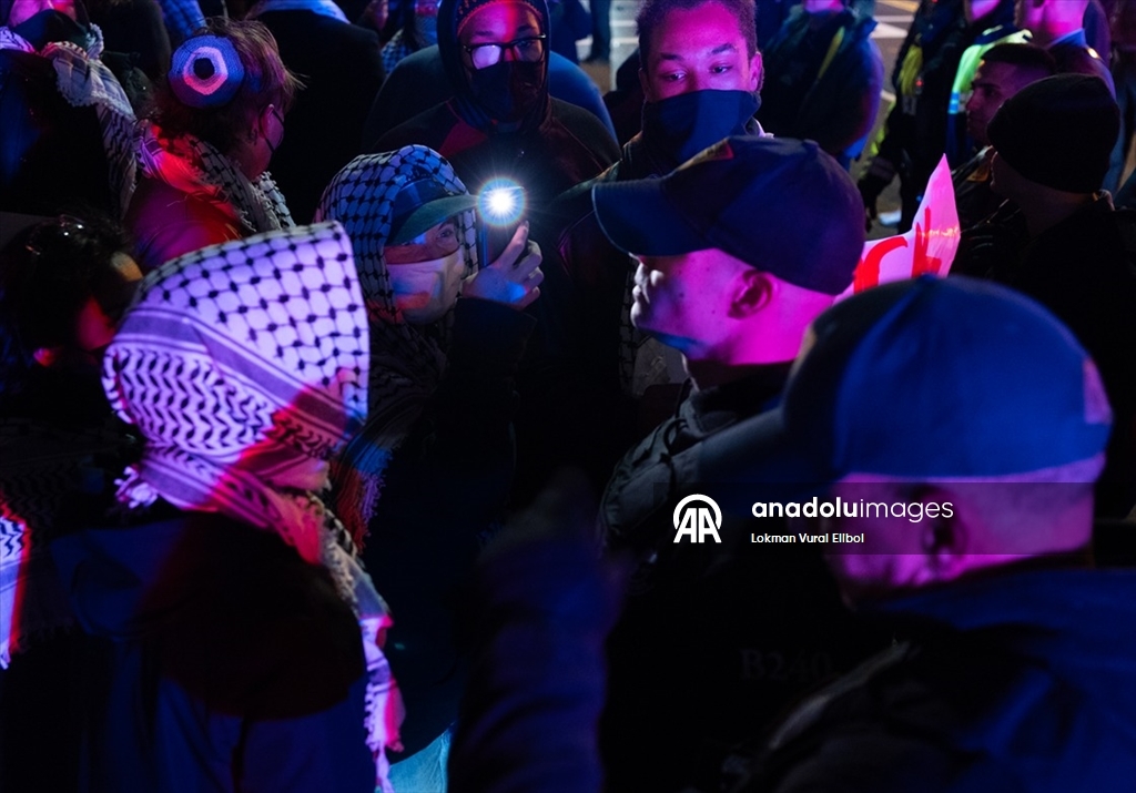 ABD'de eski İsrail Savunma Bakanı Gallant'ın konuşmasını protesto edenlere polis müdahale etti