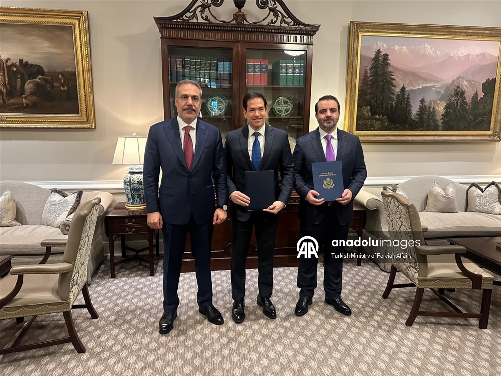 Réunion trilatérale Turkiye-États-Unis-Syrie à Washington