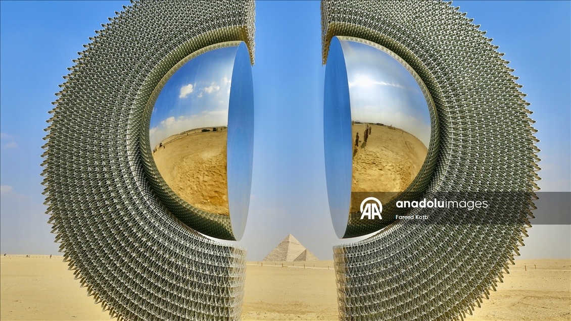 Gize Piramitlerinde Çağdaş Sanat Sergisi