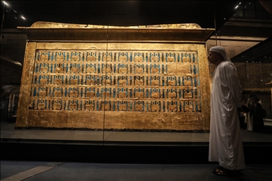 Большой Египетский музей с артефактами времен знаменитых фараонов Древнего Египта