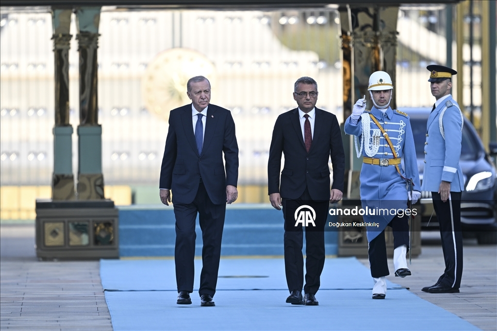 Cumhurbaşkanı Erdoğan, KKTC Cumhurbaşkanı Erhürman’ı resmi törenle karşıladı