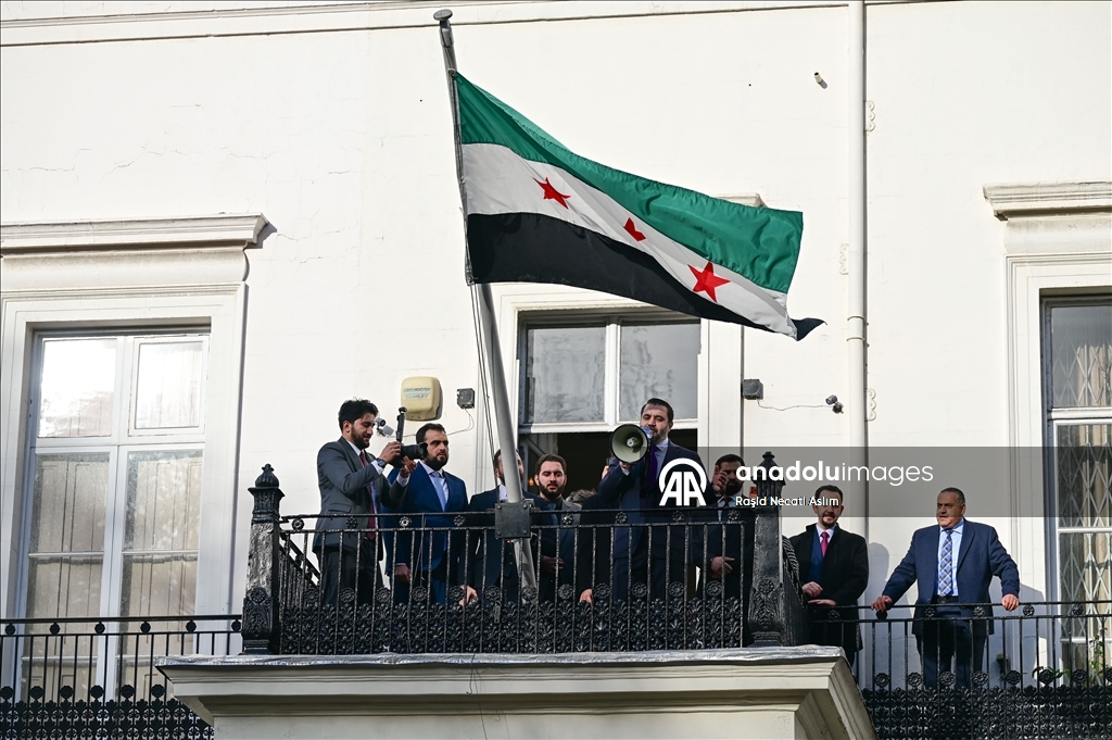 سوريا تعيد افتتاح سفارتها في لندن بعد 13 عاما