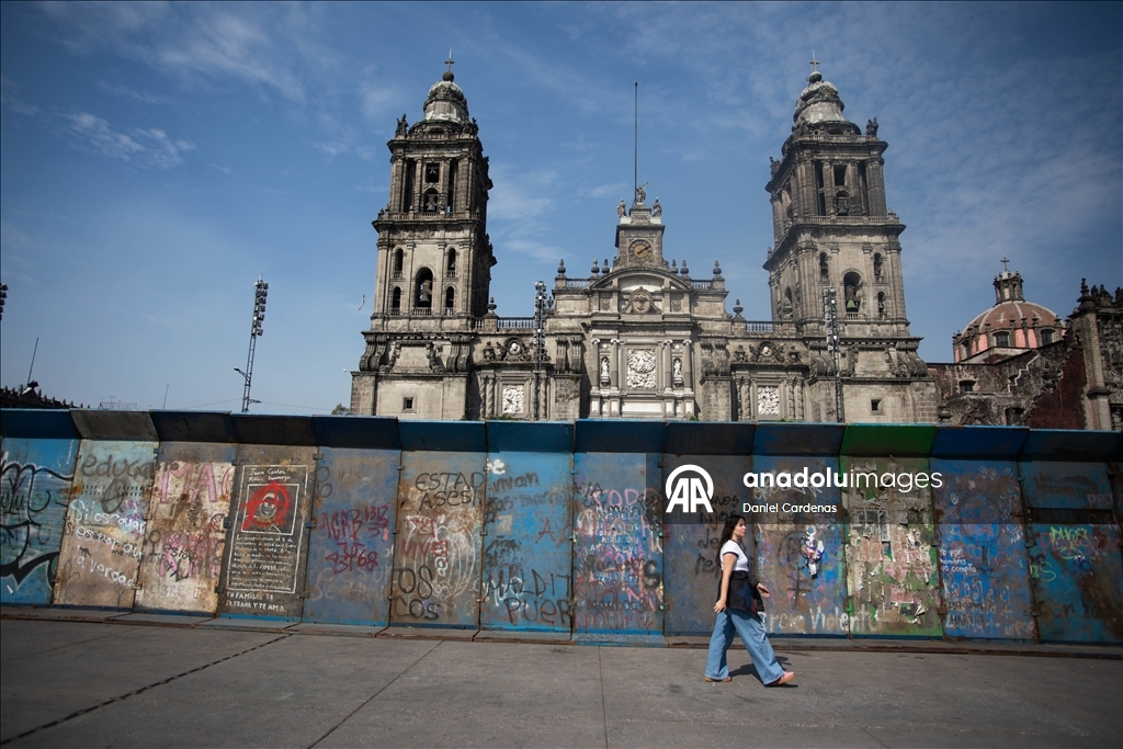 Security fences installed around the National Palace ahead of upcoming demonstrations in Mexico City