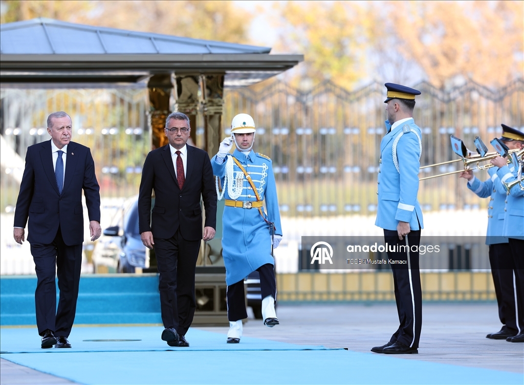 Cumhurbaşkanı Erdoğan, KKTC Cumhurbaşkanı Erhürman'ı resmi törenle karşıladı