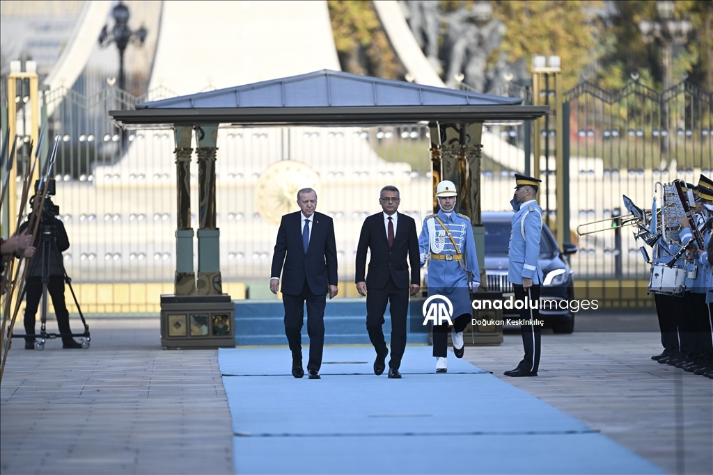 Cumhurbaşkanı Erdoğan, KKTC Cumhurbaşkanı Erhürman’ı resmi törenle karşıladı