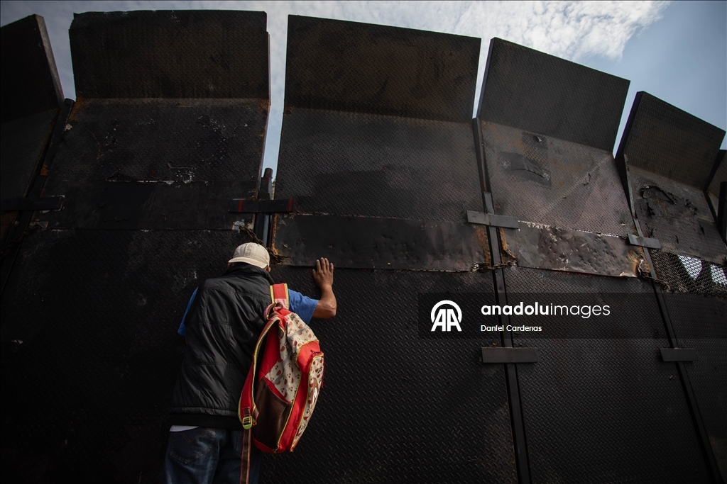Security fences installed around the National Palace ahead of upcoming demonstrations in Mexico City