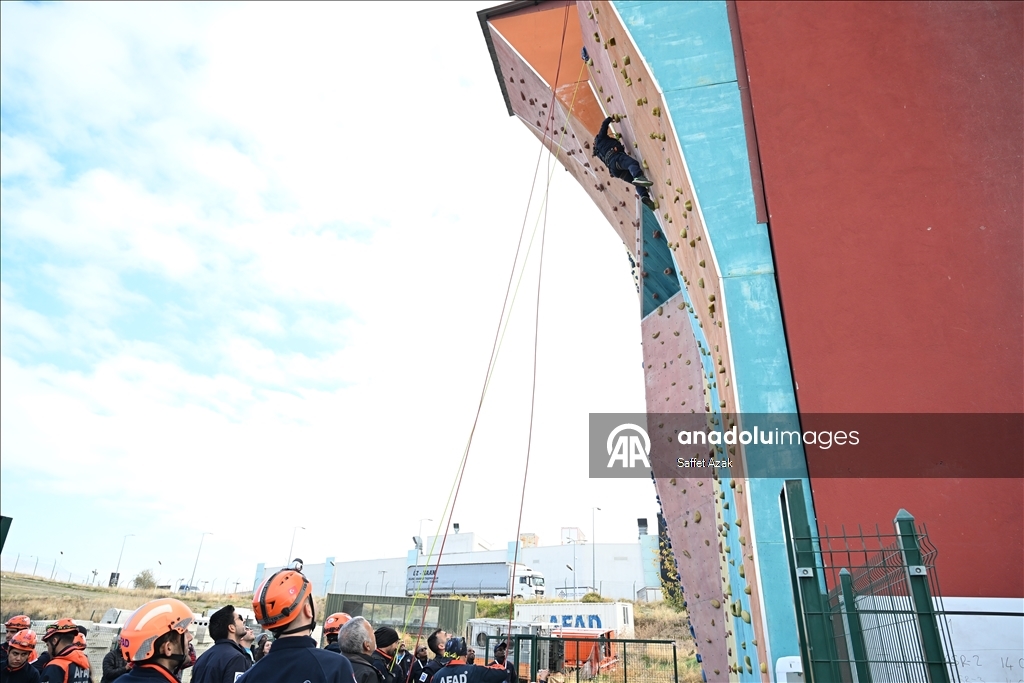 AA'nın savaş muhabirliği eğitiminde "patlayıcılar ve tehlikeli alanlar" dersi verildi