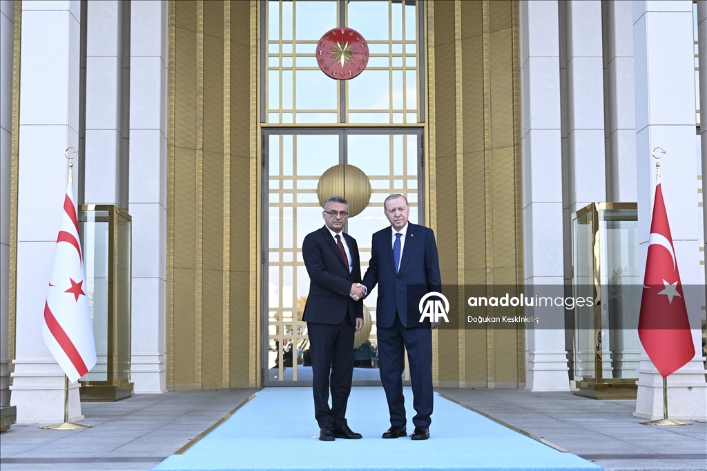 Cumhurbaşkanı Erdoğan, KKTC Cumhurbaşkanı Erhürman’ı resmi törenle karşıladı