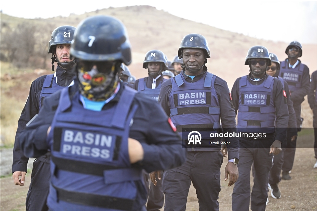 AA'nın savaş muhabirliği eğitiminde "patlayıcılar ve tehlikeli alanlar" dersi verildi