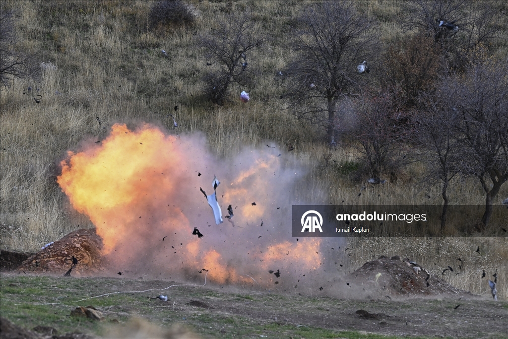 AA'nın savaş muhabirliği eğitiminde "patlayıcılar ve tehlikeli alanlar" dersi verildi