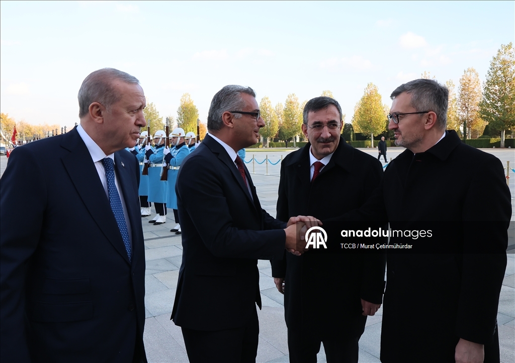 Cumhurbaşkanı Erdoğan, KKTC Cumhurbaşkanı Erhürman'ı resmi törenle karşıladı