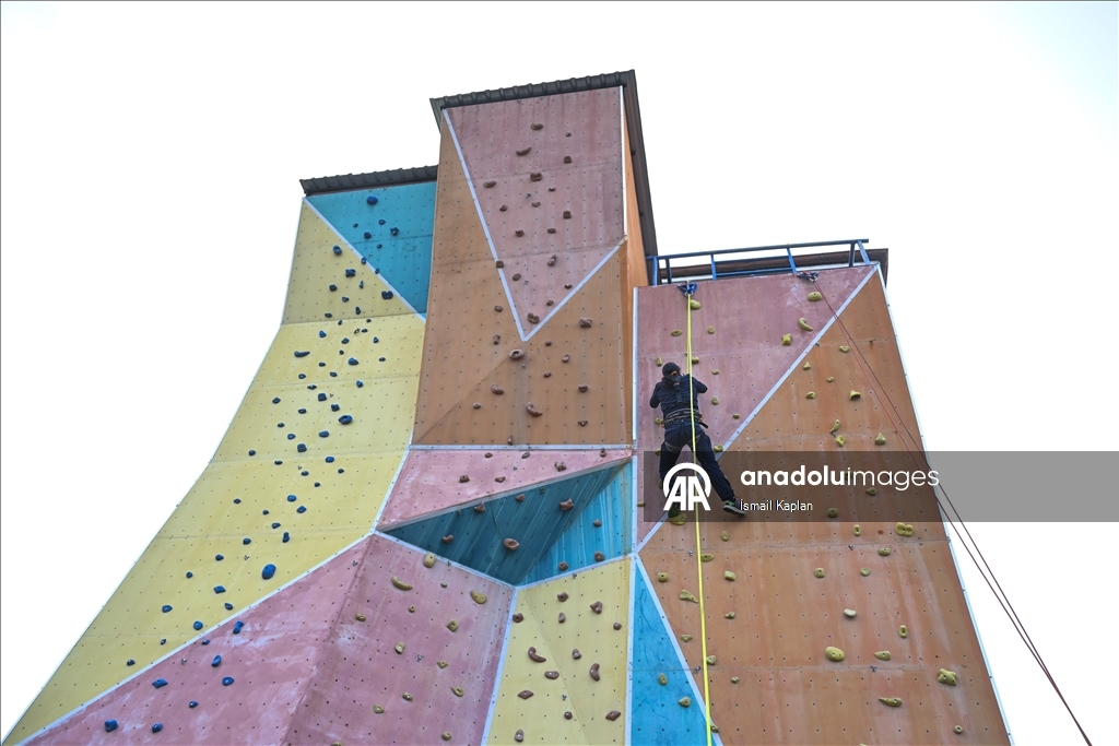 AA'nın savaş muhabirliği eğitiminde "patlayıcılar ve tehlikeli alanlar" dersi verildi