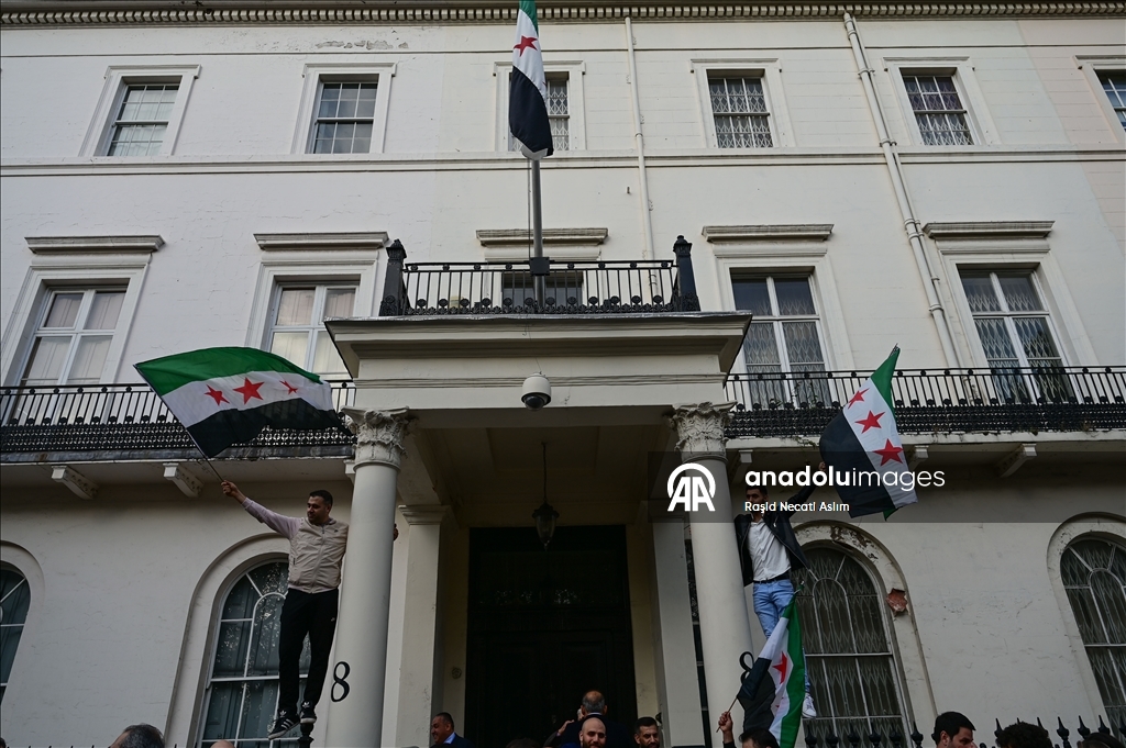 سوريا تعيد افتتاح سفارتها في لندن بعد 13 عاما