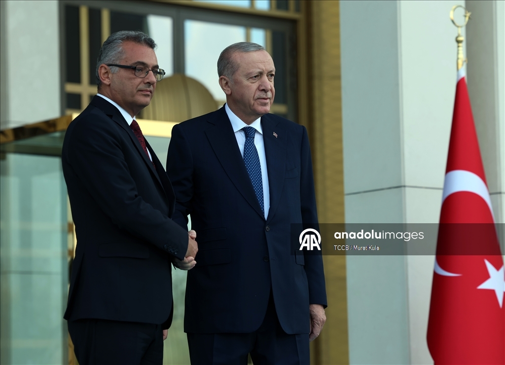 Cumhurbaşkanı Erdoğan, KKTC Cumhurbaşkanı Erhürman'ı resmi törenle karşıladı