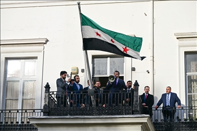 سوريا تعيد افتتاح سفارتها في لندن بعد 13 عاما