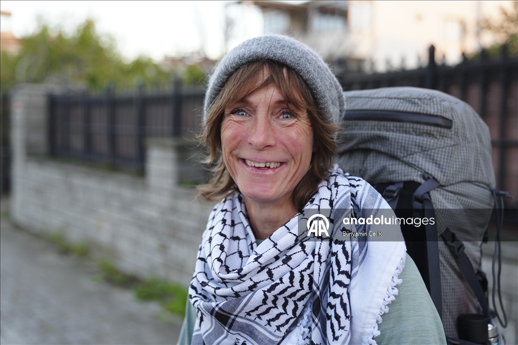 Шесть месяцев пути ради Газы: британская активистка идет пешком, чтобы помочь палестинцам