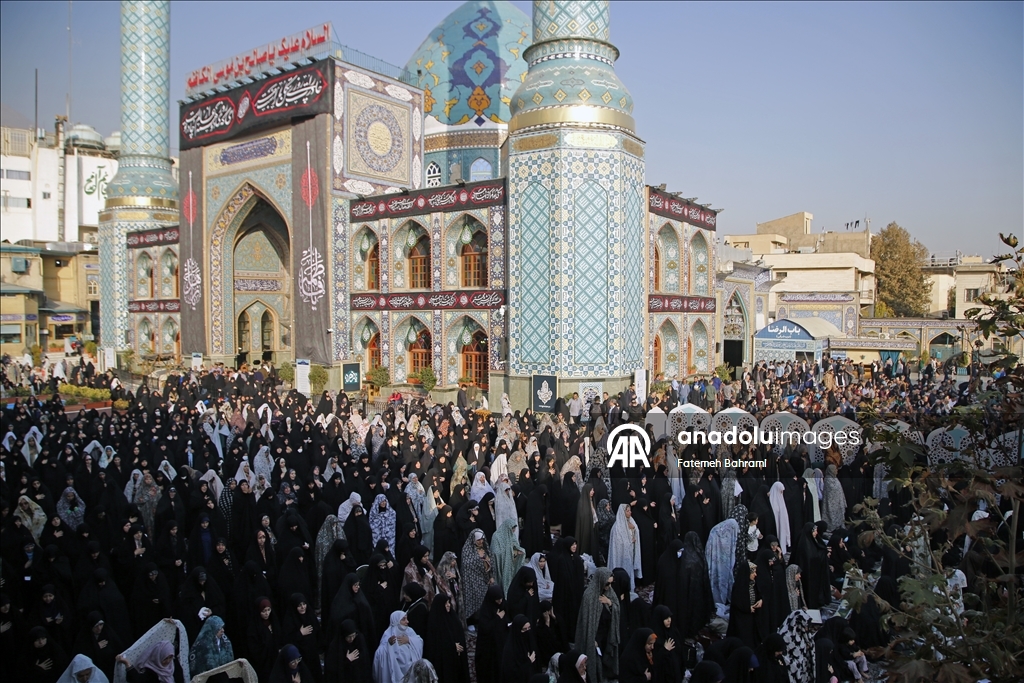 Son 60 yılın en sert kuraklığı olan Tahran’da halk, yağmur duasına çıktı