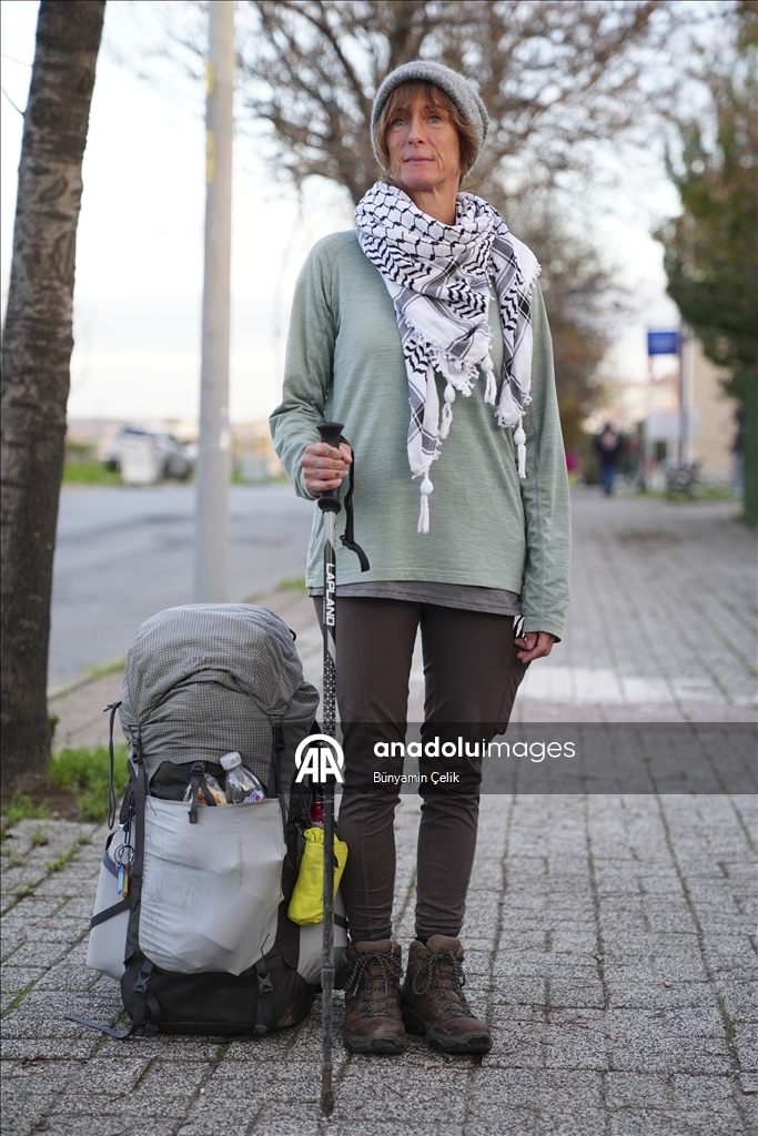 Шесть месяцев пути ради Газы: британская активистка идет пешком, чтобы помочь палестинцам