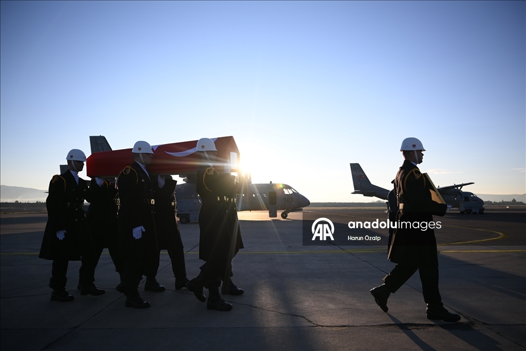 تركيا.. مراسم توديع في أنقرة لشهداء طائرة الشحن المنكوبة