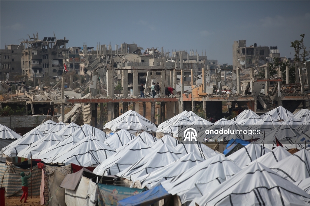 Gazze'de soğuk hava koşulları çadırlarda kalan Filistinlileri olumsuz etkiliyor