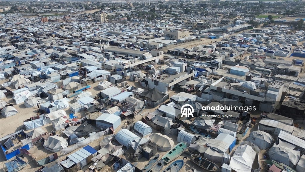 Han Yunus kentinin Mavasi bölgesinde kış öncesi çadırlarda yaşayan Filistinlilerin endişesi artıyor