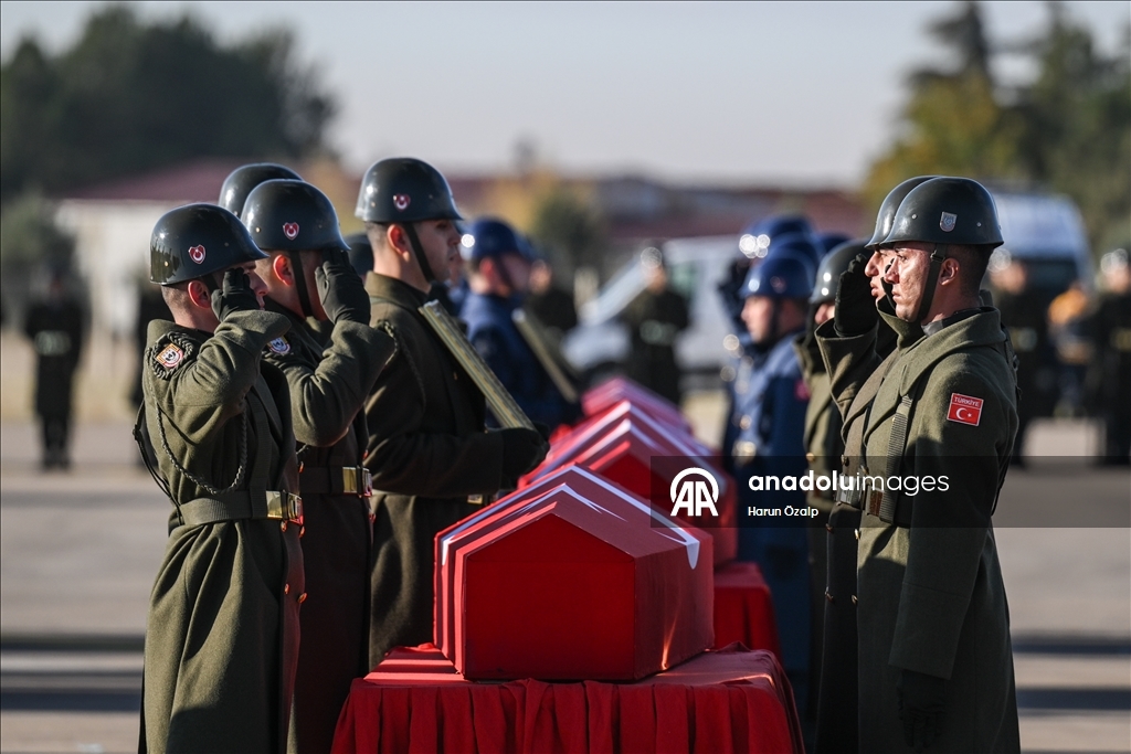 Şehitlerimizi uğurluyoruz