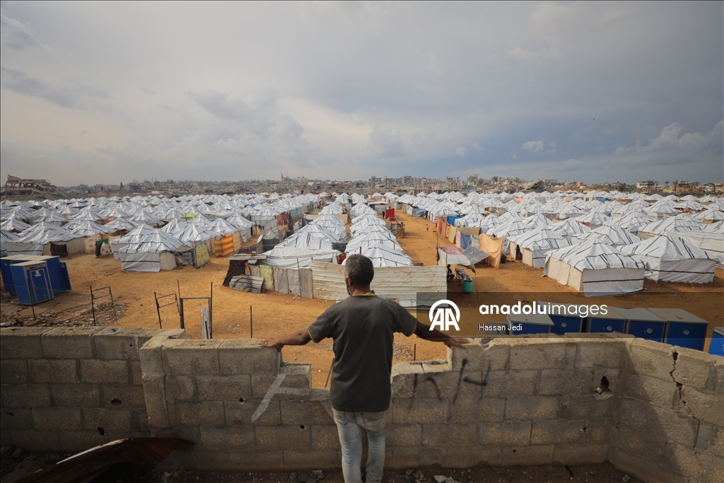 Gazze'de soğuk hava koşulları çadırlarda kalan Filistinlileri olumsuz etkiliyor