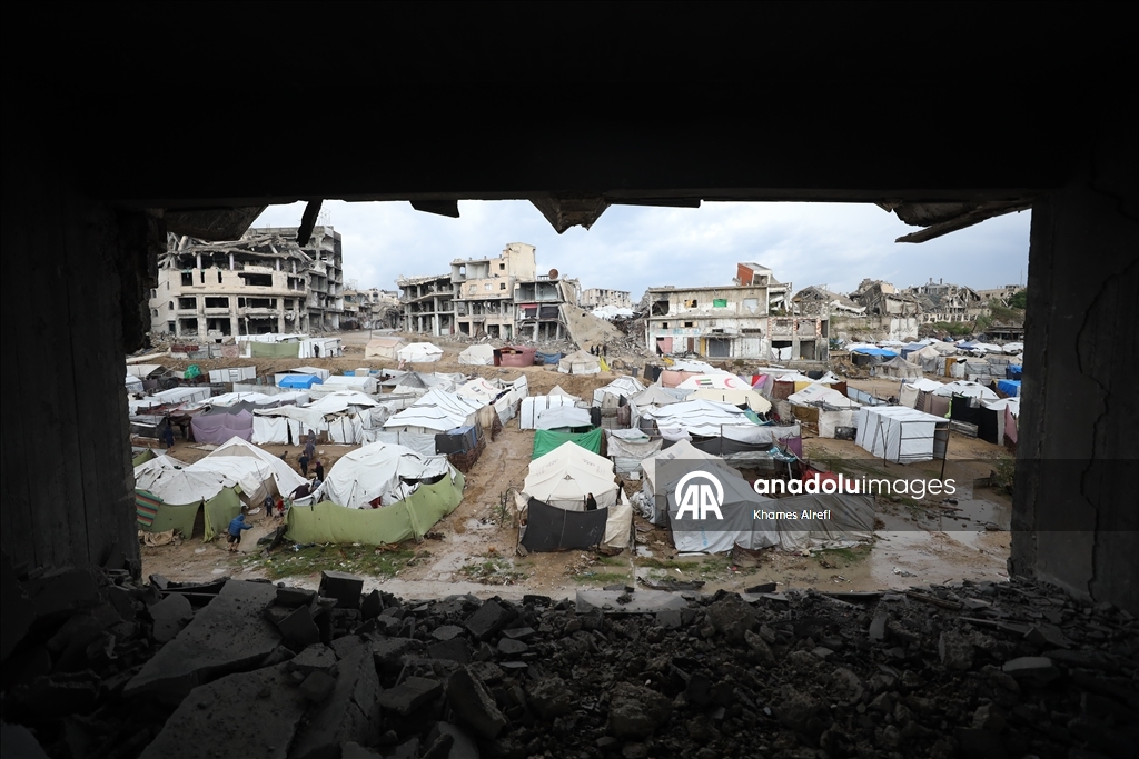 First winter rainfall floods tents in Gaza