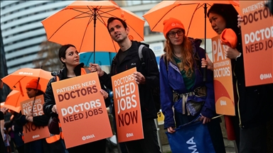 İngiltere’de Asistan Doktorlardan 5 Günlük Grev