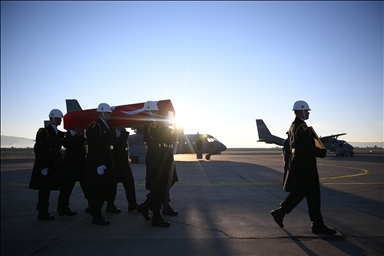 تركيا.. مراسم توديع في أنقرة لشهداء طائرة الشحن المنكوبة