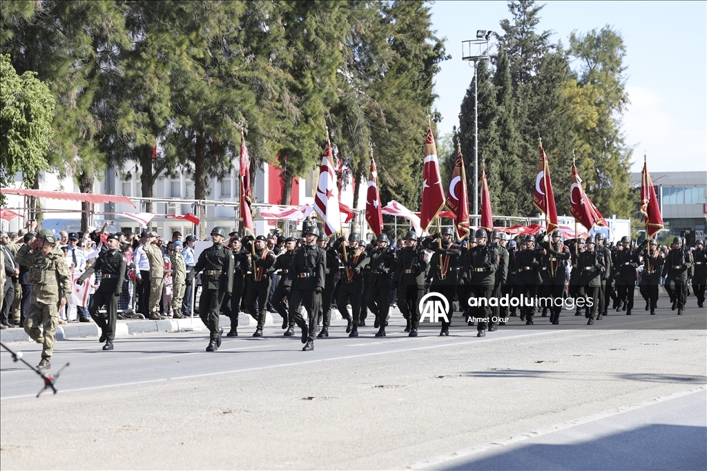 قبرص التركية تحتفل بعيد تأسيسها الـ42