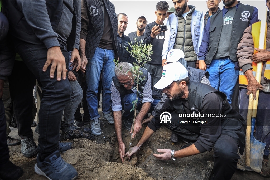 "حنعمرها تاني".. حملة رمزية تبث الأمل لإعادة إعمار غزة المنكوبة