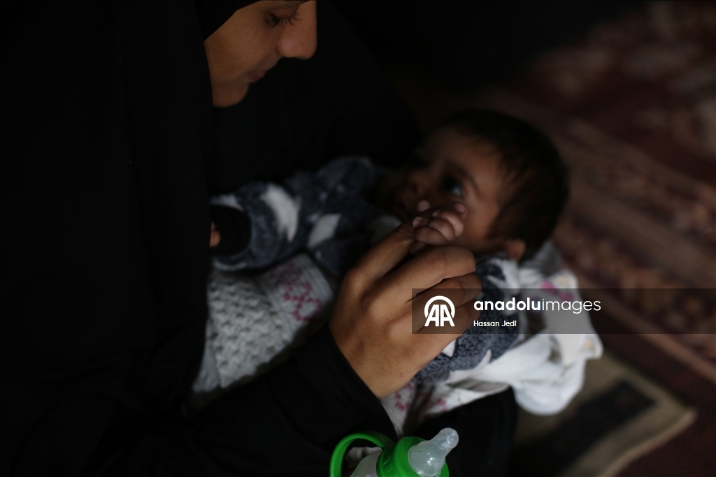 Gazze'de soğuk hava koşulları çadırlarda kalan Filistinlileri olumsuz etkiliyor