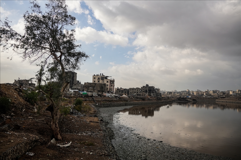 Belediyelerin temel hizmet vermekte zorlandığı Gazze'de 700 bin ton atık, insan sağlığını tehdit ediyor