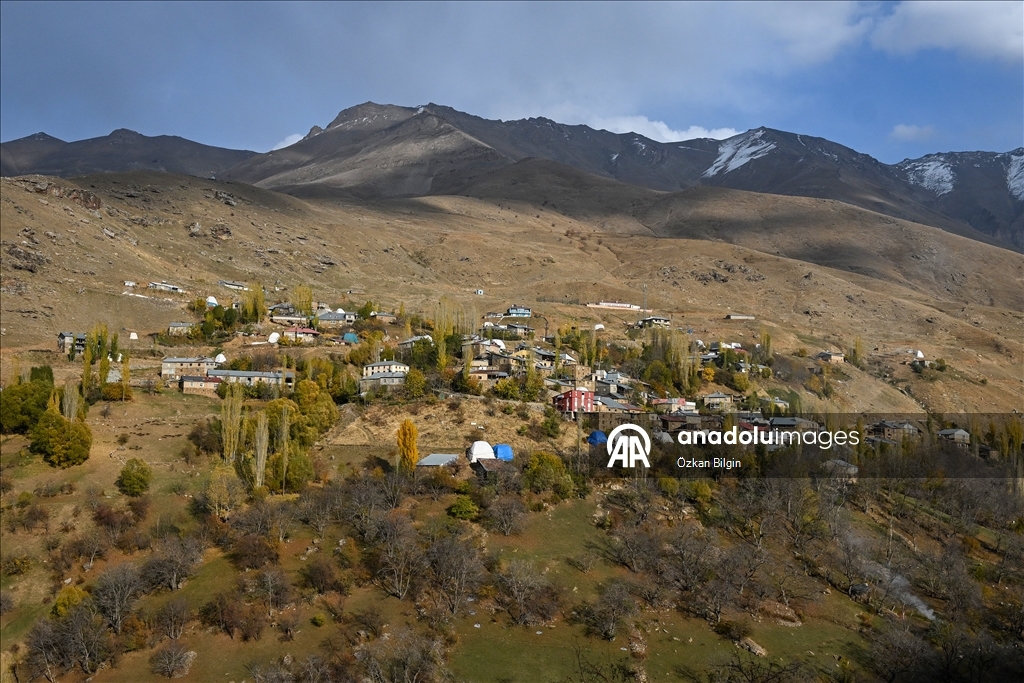 Jinên Baxçesarayî di dezgehên darîn da çanda tevnçêkirinê didomînin
