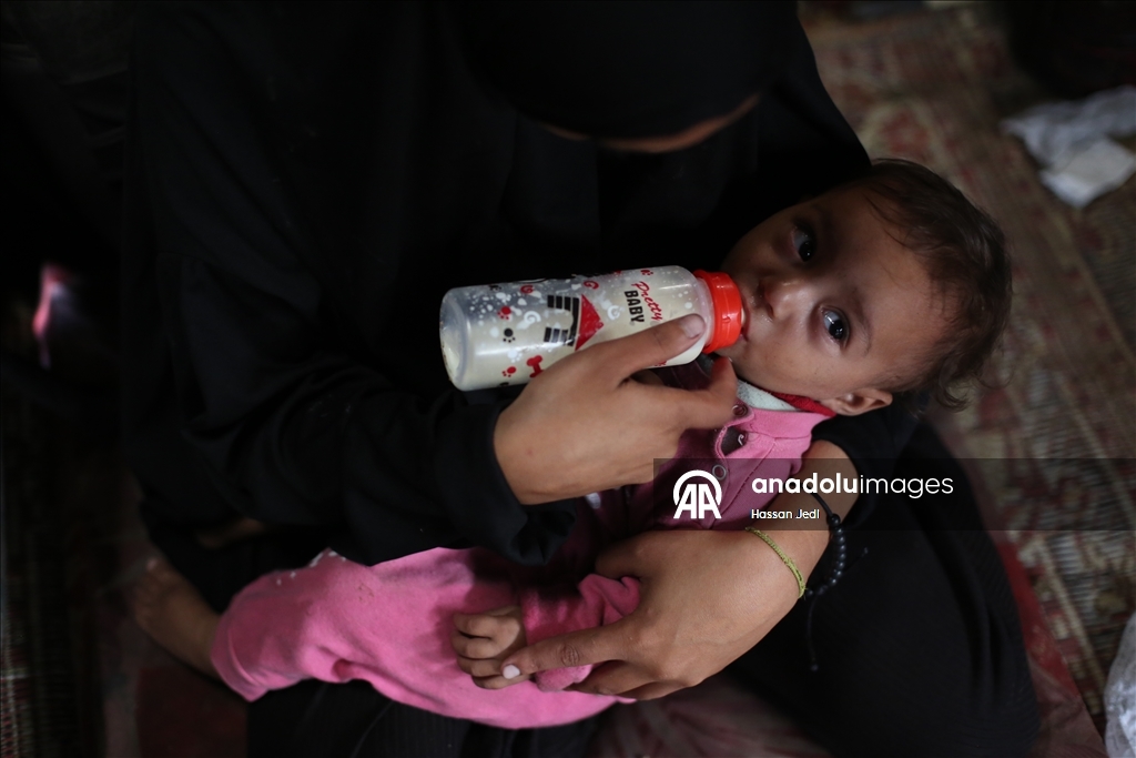 Gazze'de soğuk hava koşulları çadırlarda kalan Filistinlileri olumsuz etkiliyor