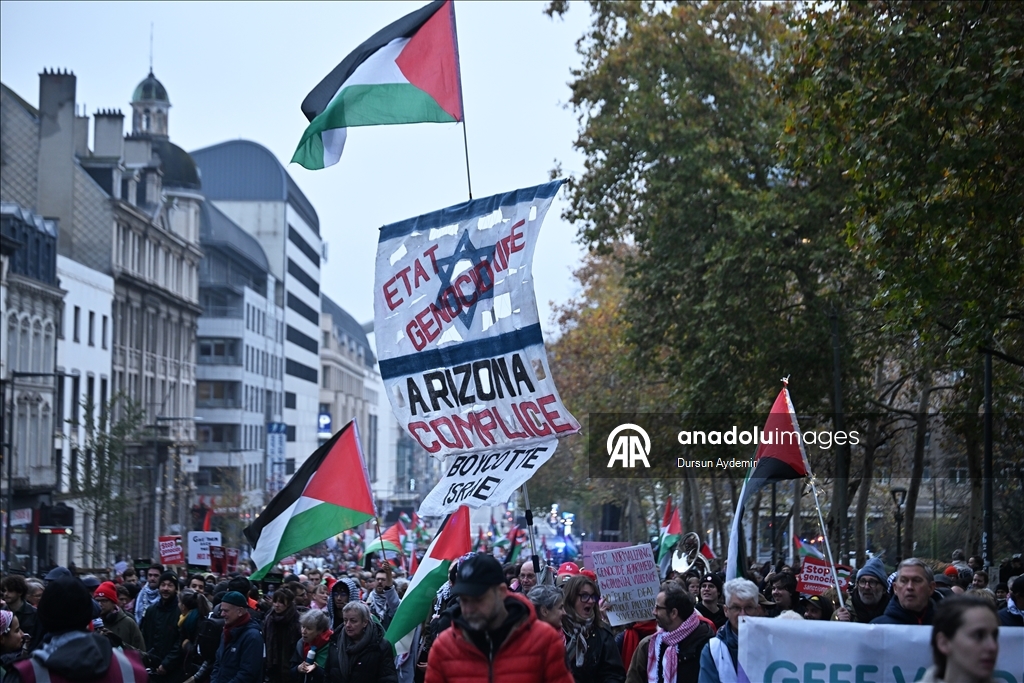 بروكسل.. آلاف يتظاهرون للمطالبة بحصار عسكري شامل على إسرائيل