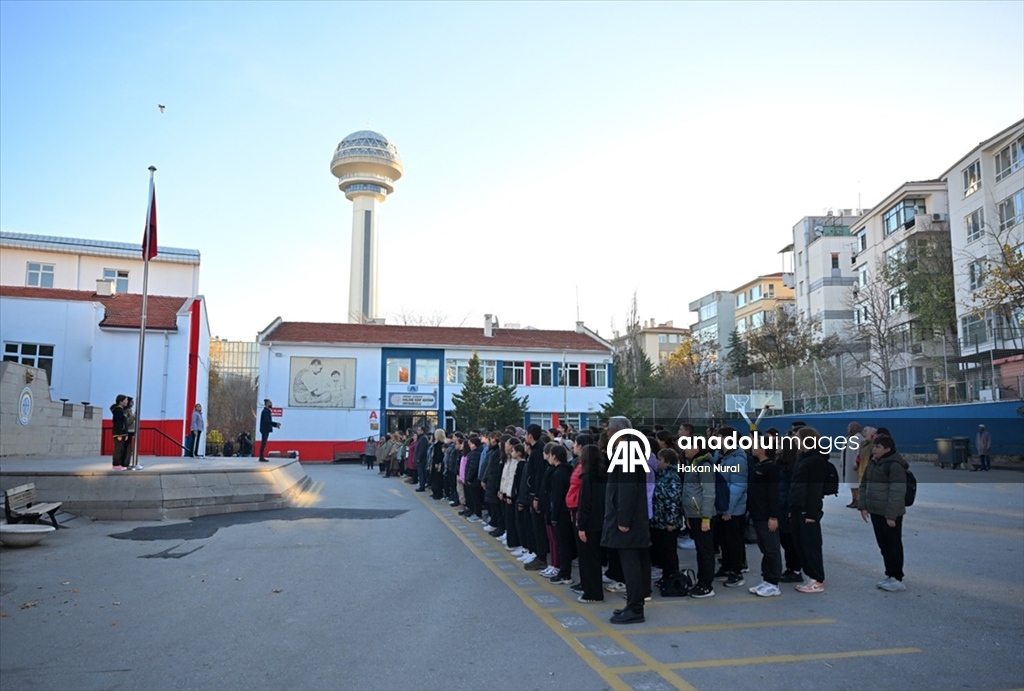 Okullarda ara tatil sonrası ilk ders zili çaldı