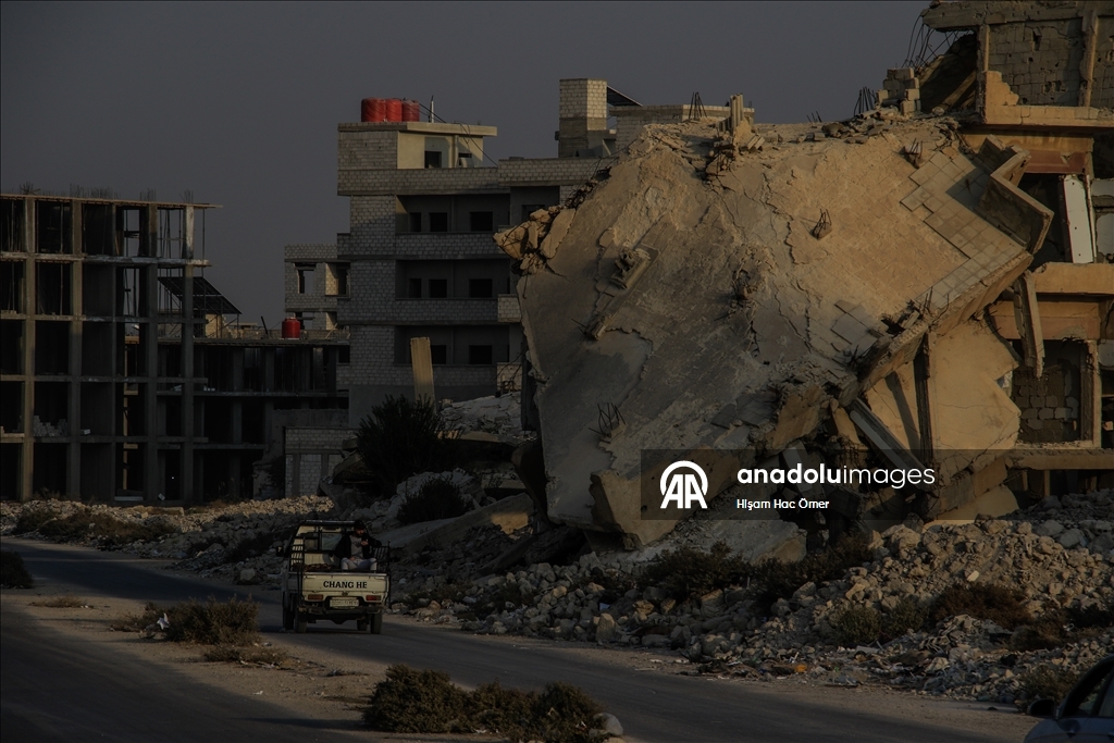 Сирийский город Дерайя сохраняет следы атак свергнутого режима Башара Асада