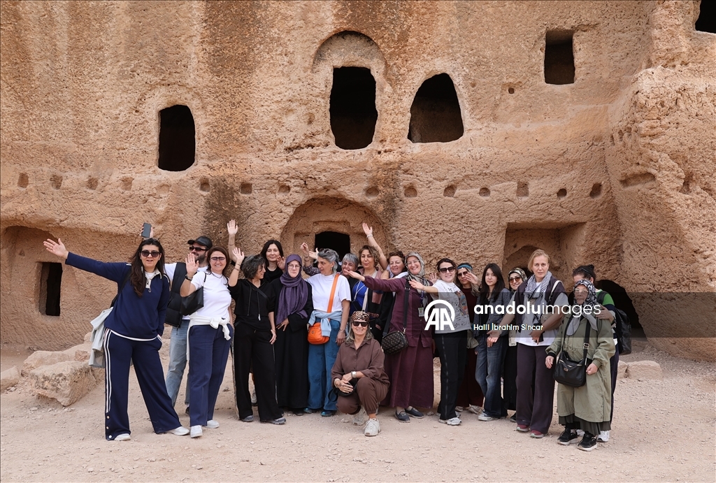 Medeniyetler şehri Mardin ara tatilde ziyaretçilerle doldu