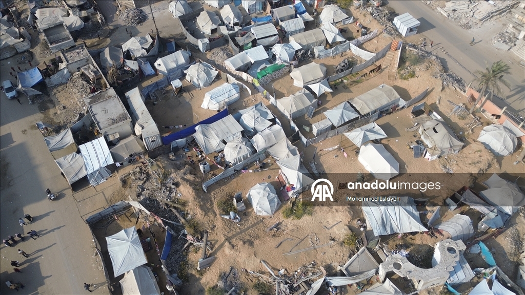 Площадь Неизвестного солдата в Газе стала приютом для оставшихся без крова палестинцев