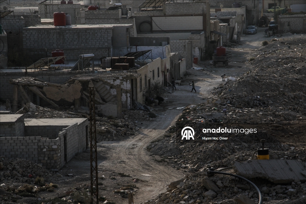 Сирийский город Дерайя сохраняет следы атак свергнутого режима Башара Асада