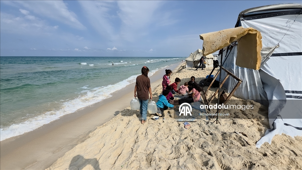 Палестинцы, живущие в палатках, испытывают большую тревогу перед наступлением зимы