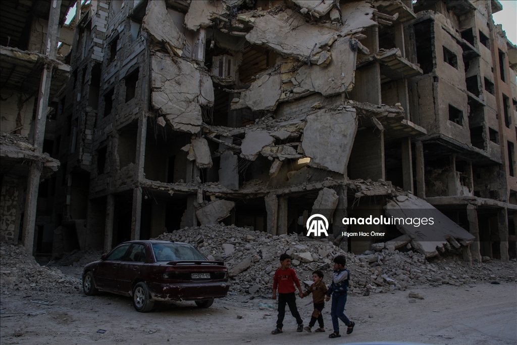 Сирийский город Дерайя сохраняет следы атак свергнутого режима Башара Асада