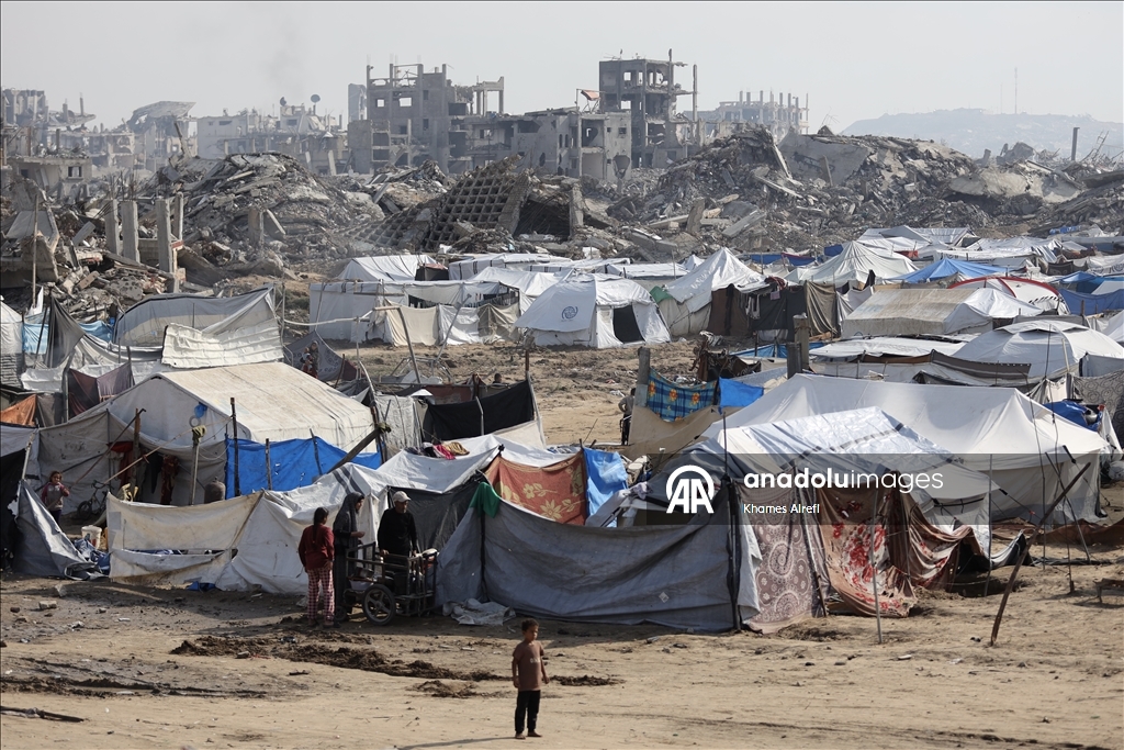 Gazze kentinin doğusundaki Zeytun Mahallesi’nde günlük yaşam