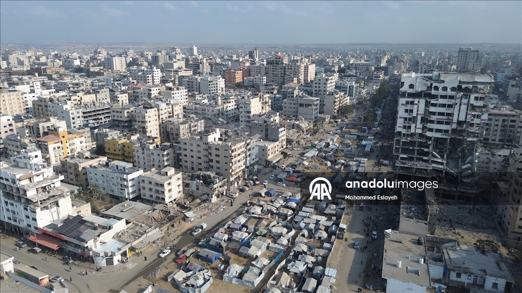 Площадь Неизвестного солдата в Газе стала приютом для оставшихся без крова палестинцев