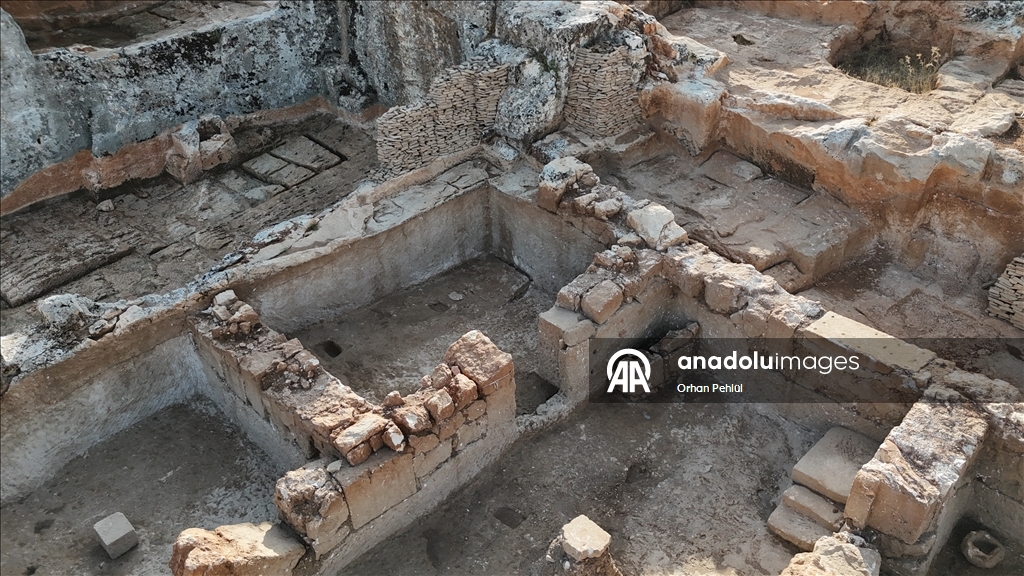 Perre Antik Kenti'nde Roma dönemine ait 1500 yıllık yaşam alanı ortaya çıktı