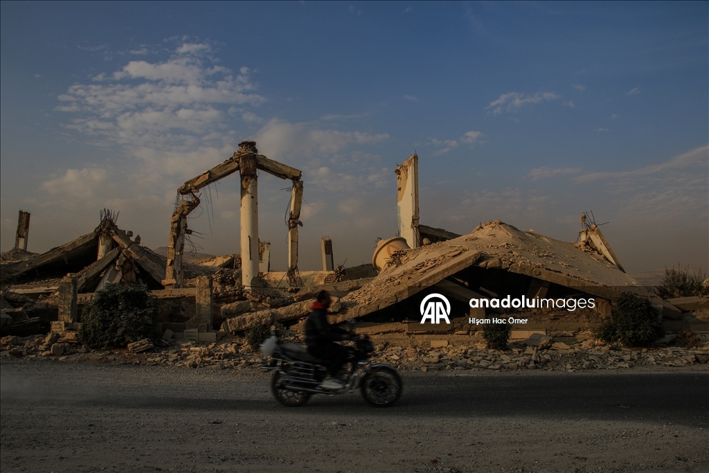 Сирийский город Дерайя сохраняет следы атак свергнутого режима Башара Асада