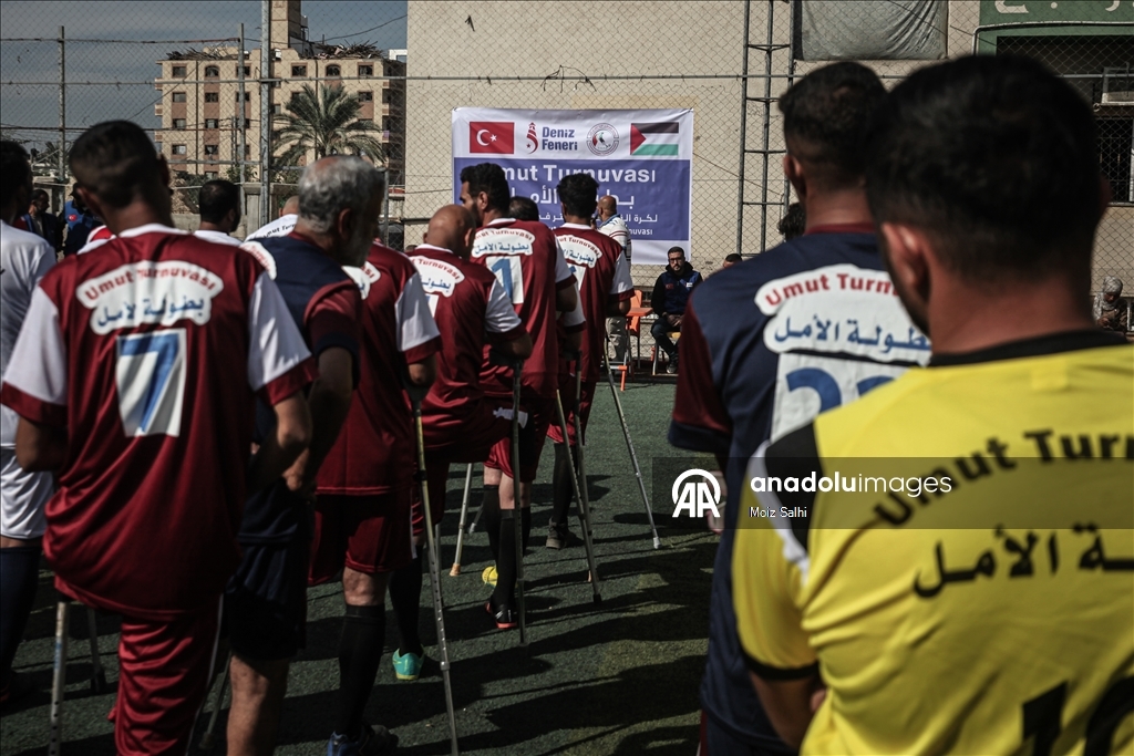 Deyr el-Belah’ta “Umut Turnuvası” amputee futbolcuları bir araya getirdi