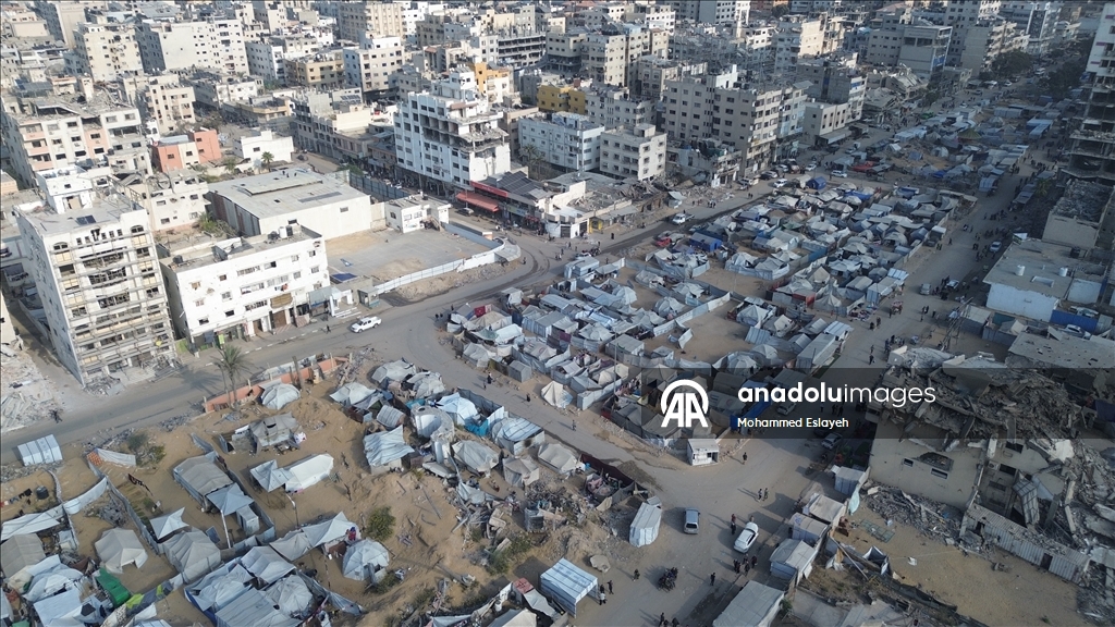 Площадь Неизвестного солдата в Газе стала приютом для оставшихся без крова палестинцев